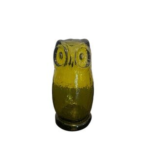 Vintage Pilgrim Art Glass Owl Figurine in Avocado Green Retro 70's‎